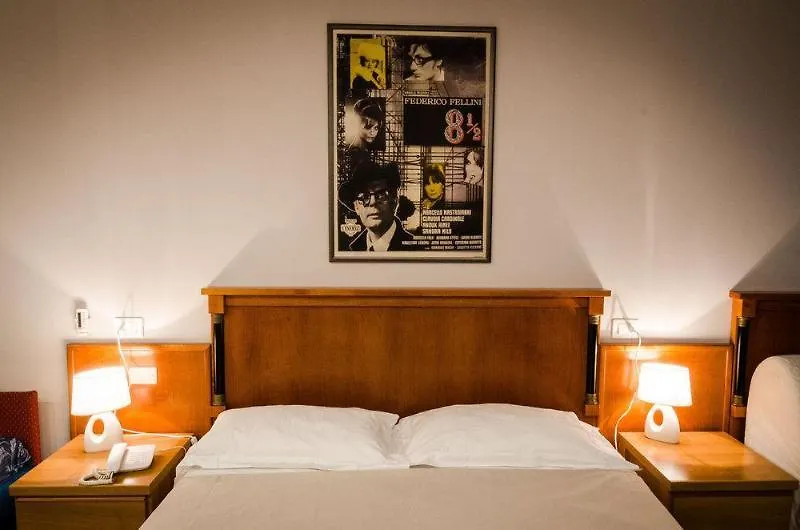 Hotel Rona Resort Rome