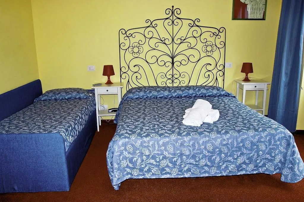 Hotel Rona Resort Rome